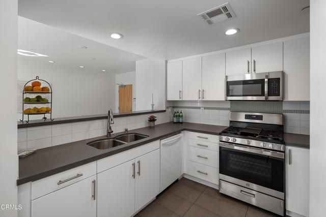 159 W Green Street 502A, Pasadena, CA 91105