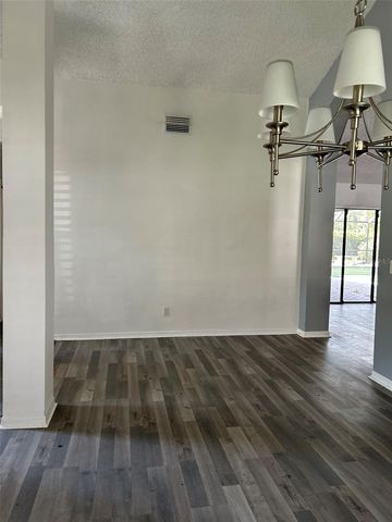 5106 STONEHURST ROAD, Tampa, FL 33647