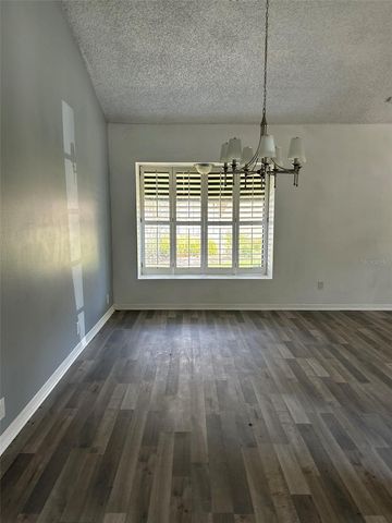 5106 STONEHURST ROAD, Tampa, FL 33647