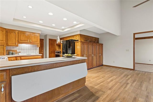 1103 SW Stonecreek Drive, Blue Springs, MO 64015