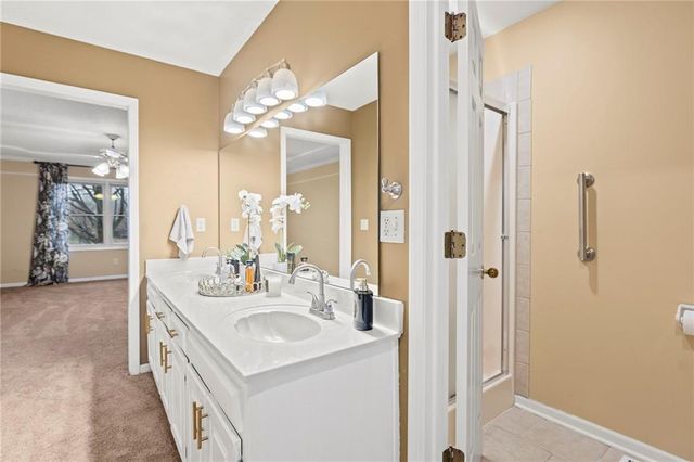 1103 SW Stonecreek Drive, Blue Springs, MO 64015