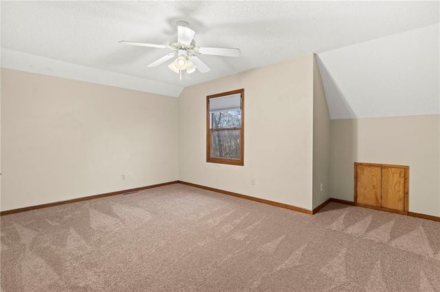 1103 SW Stonecreek Drive, Blue Springs, MO 64015