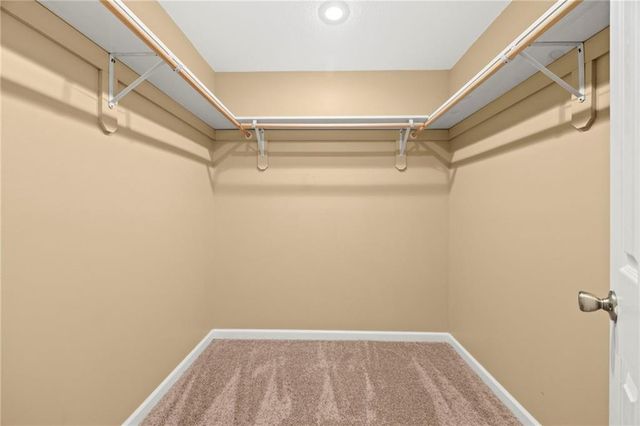 1103 SW Stonecreek Drive, Blue Springs, MO 64015