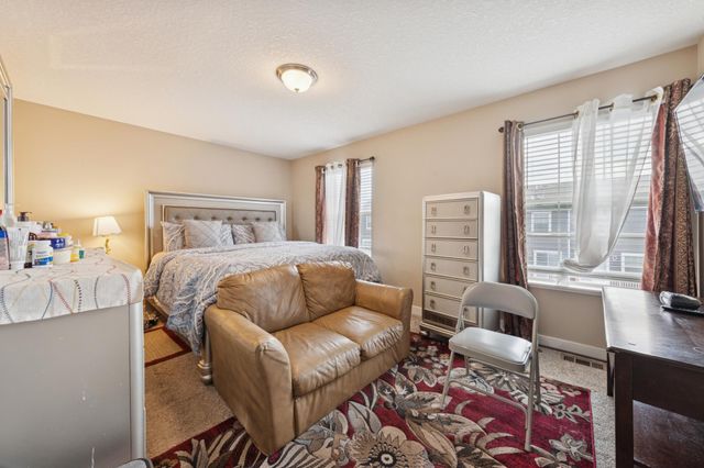 5309 Oak Grove Parkway N, Brooklyn Park, MN 55443