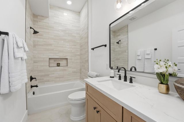 2010 Rosenberg Street, Galveston, TX 77550