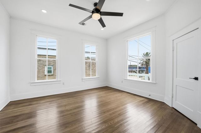 2010 Rosenberg Street, Galveston, TX 77550