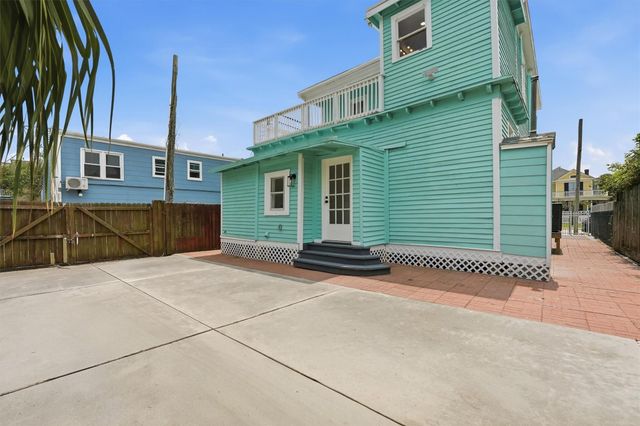 2010 Rosenberg Street, Galveston, TX 77550