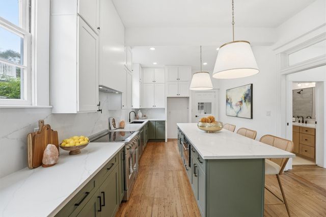 2010 Rosenberg Street, Galveston, TX 77550