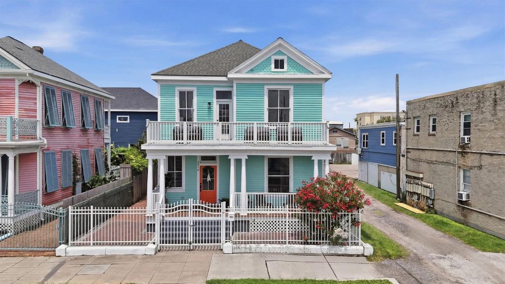 2010 Rosenberg Street, Galveston, TX 77550