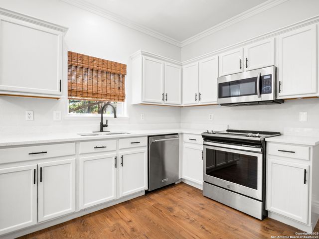 7318 Clear Rock Drive, San Antonio, TX 78255