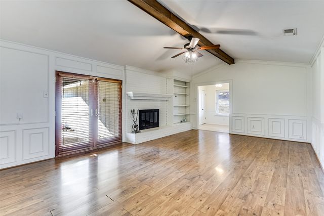 309 Stiles Drive, Midlothian, TX 76065