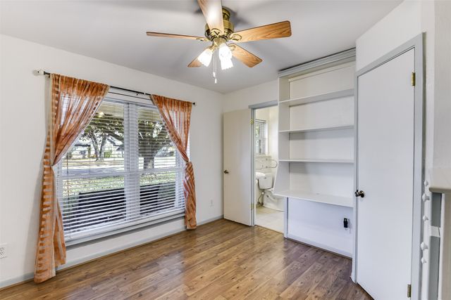 309 Stiles Drive, Midlothian, TX 76065