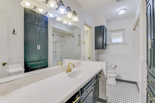 309 Stiles Drive, Midlothian, TX 76065