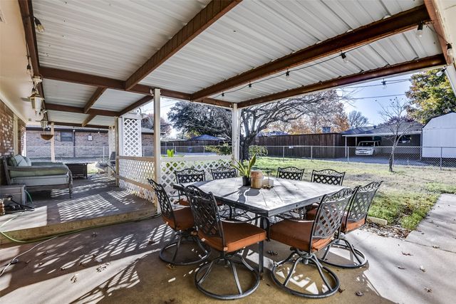 309 Stiles Drive, Midlothian, TX 76065