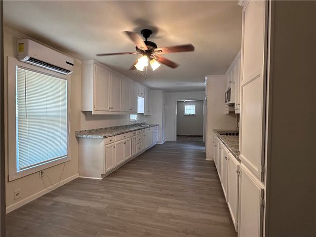 501 Villa Dr, Corpus Christi, TX 78408