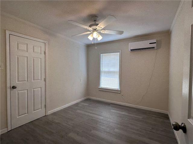501 Villa Dr, Corpus Christi, TX 78408