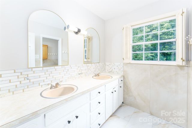 1728 Colony Road, Salisbury, NC 28144