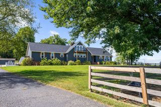 1633 Saundersville Rd, Hendersonville, TN 37075