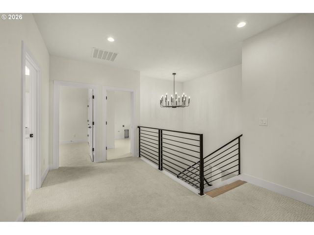 2040 S RIVER Rd, Kelso, WA 98626