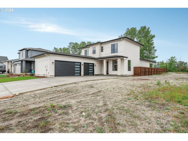 2040 S RIVER Rd, Kelso, WA 98626