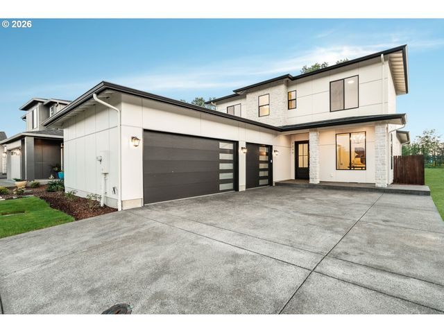 2040 S RIVER Rd, Kelso, WA 98626