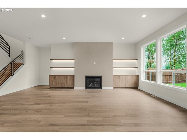 2040 S RIVER Rd, Kelso, WA 98626
