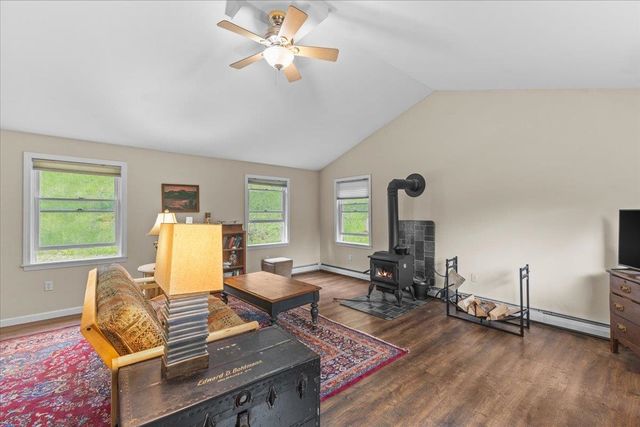 354 Falls Bridge Road, Williamstown, VT 05679