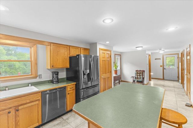 354 Falls Bridge Road, Williamstown, VT 05679