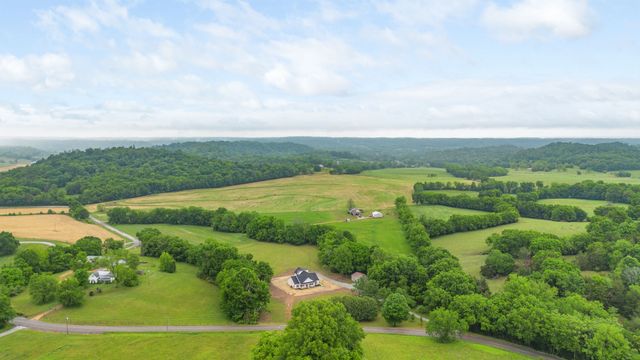 4518 Dry Fork Rd, Hampshire, TN 38461