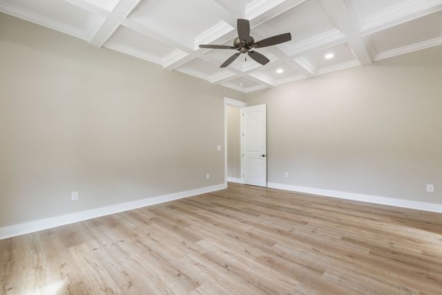 4518 Dry Fork Rd, Hampshire, TN 38461