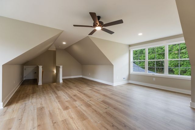 4518 Dry Fork Rd, Hampshire, TN 38461