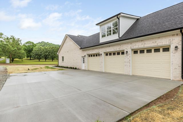 4518 Dry Fork Rd, Hampshire, TN 38461