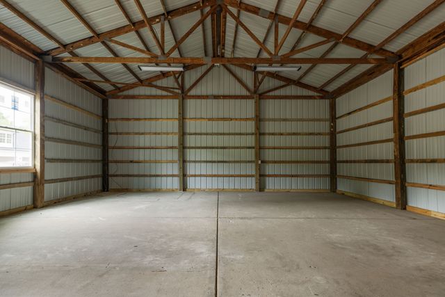 4518 Dry Fork Rd, Hampshire, TN 38461