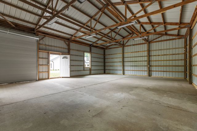 4518 Dry Fork Rd, Hampshire, TN 38461