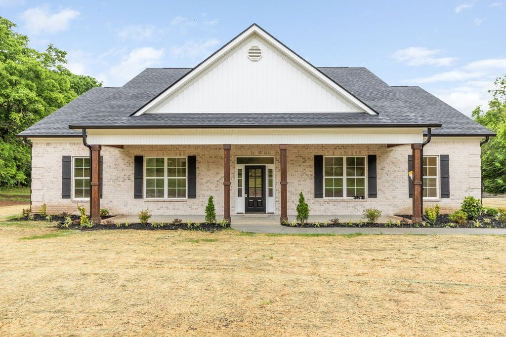 4518 Dry Fork Rd, Hampshire, TN 38461