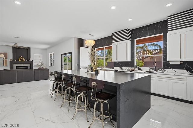 5560 Kings Row Court, Las Vegas, NV 89148