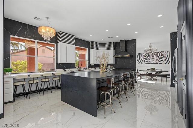 5560 Kings Row Court, Las Vegas, NV 89148