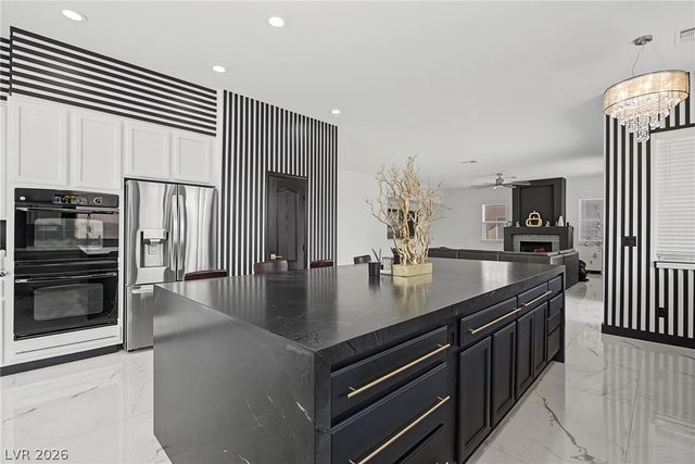 5560 Kings Row Court, Las Vegas, NV 89148