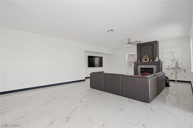 5560 Kings Row Court, Las Vegas, NV 89148