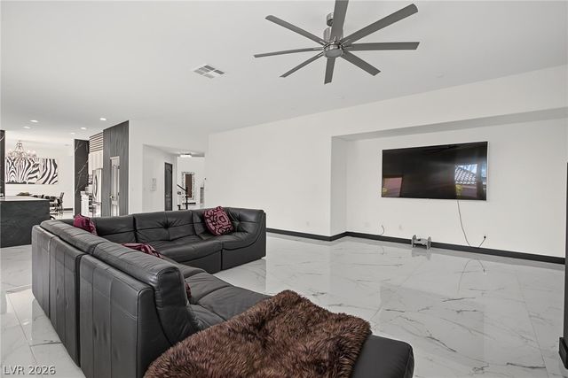 5560 Kings Row Court, Las Vegas, NV 89148