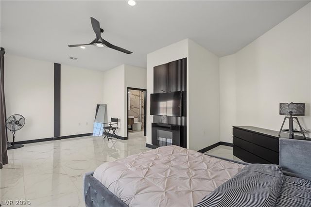 5560 Kings Row Court, Las Vegas, NV 89148