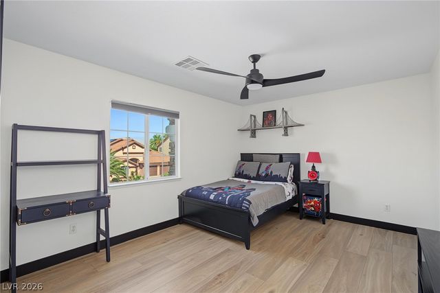 5560 Kings Row Court, Las Vegas, NV 89148