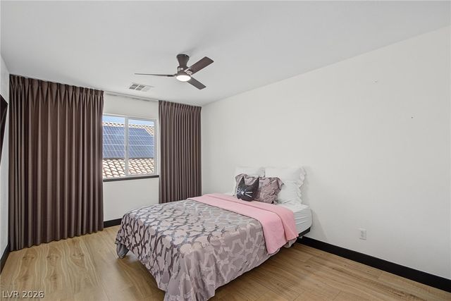 5560 Kings Row Court, Las Vegas, NV 89148