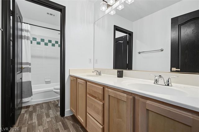 5560 Kings Row Court, Las Vegas, NV 89148