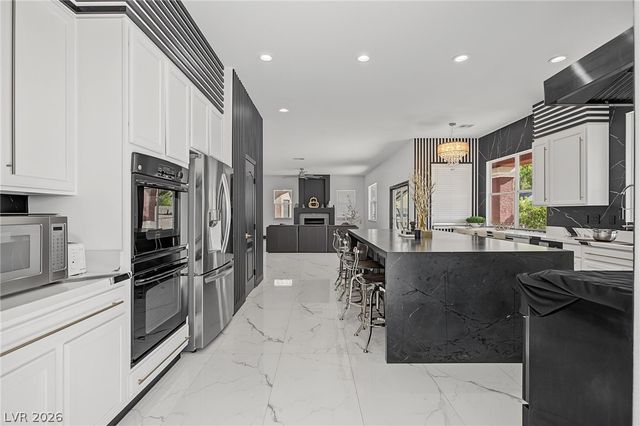 5560 Kings Row Court, Las Vegas, NV 89148