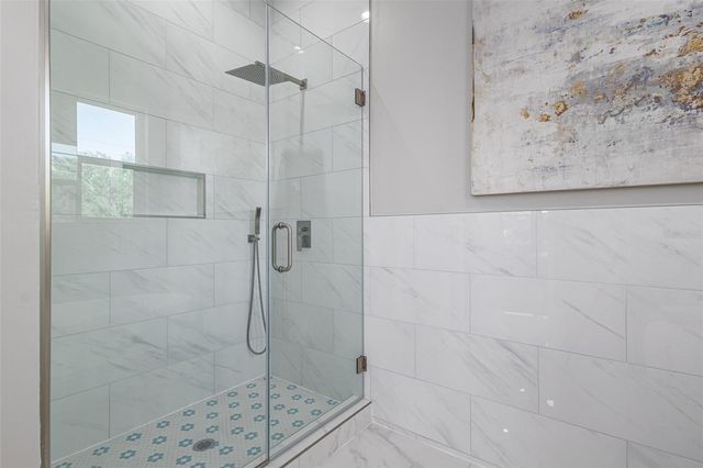 3847 SEENA MANOR COURT, Tampa, FL 33618