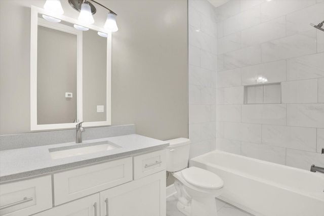 3847 SEENA MANOR COURT, Tampa, FL 33618