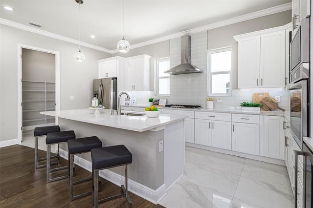 3847 SEENA MANOR COURT, Tampa, FL 33618