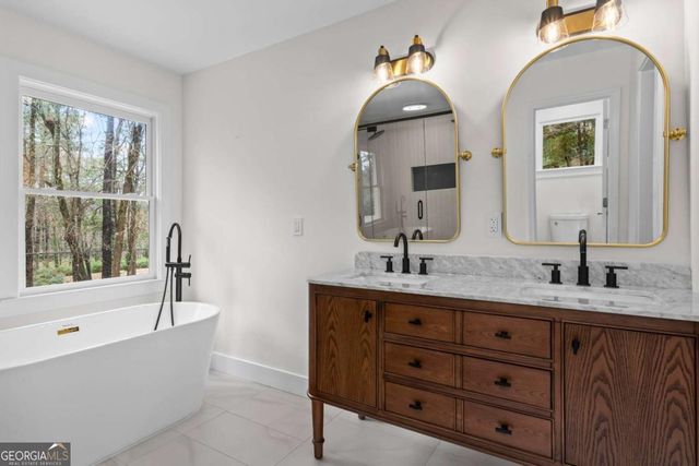 670 Riverside Road, Roswell, GA 30075