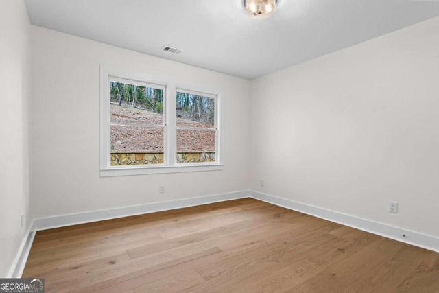 670 Riverside Road, Roswell, GA 30075